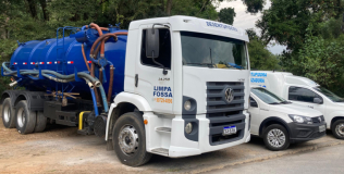 Caminhão de auto vacuo capacidade 12 mil litros - foto 2